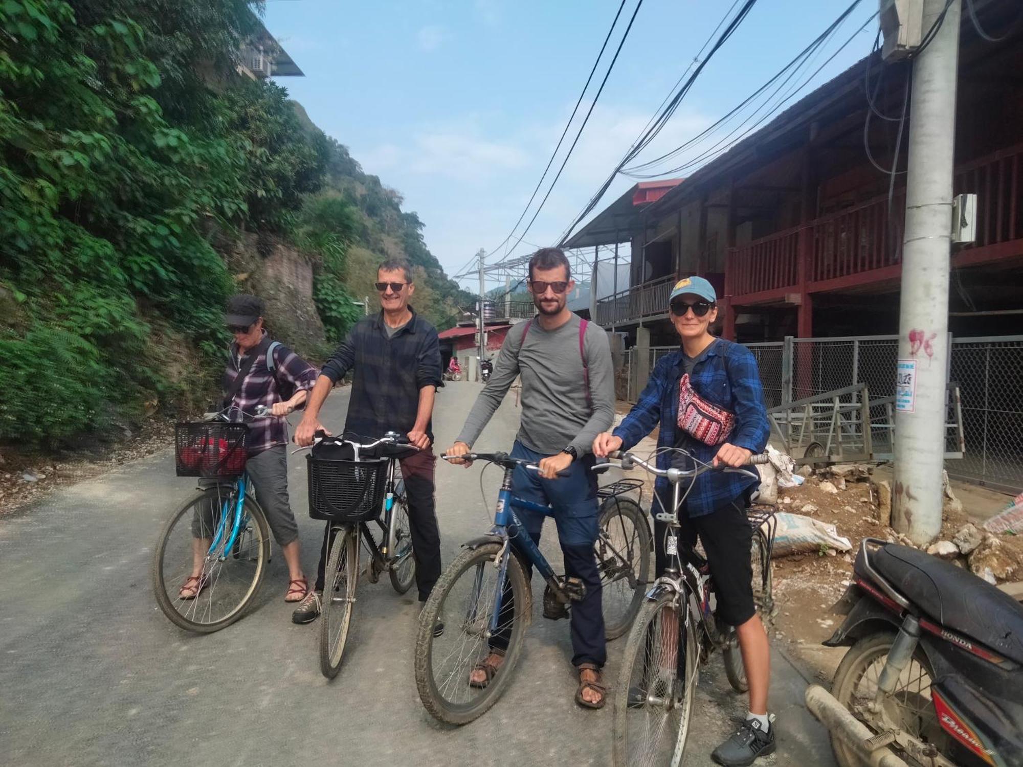 Tran Xuan Homestay Ba Be Esterno foto