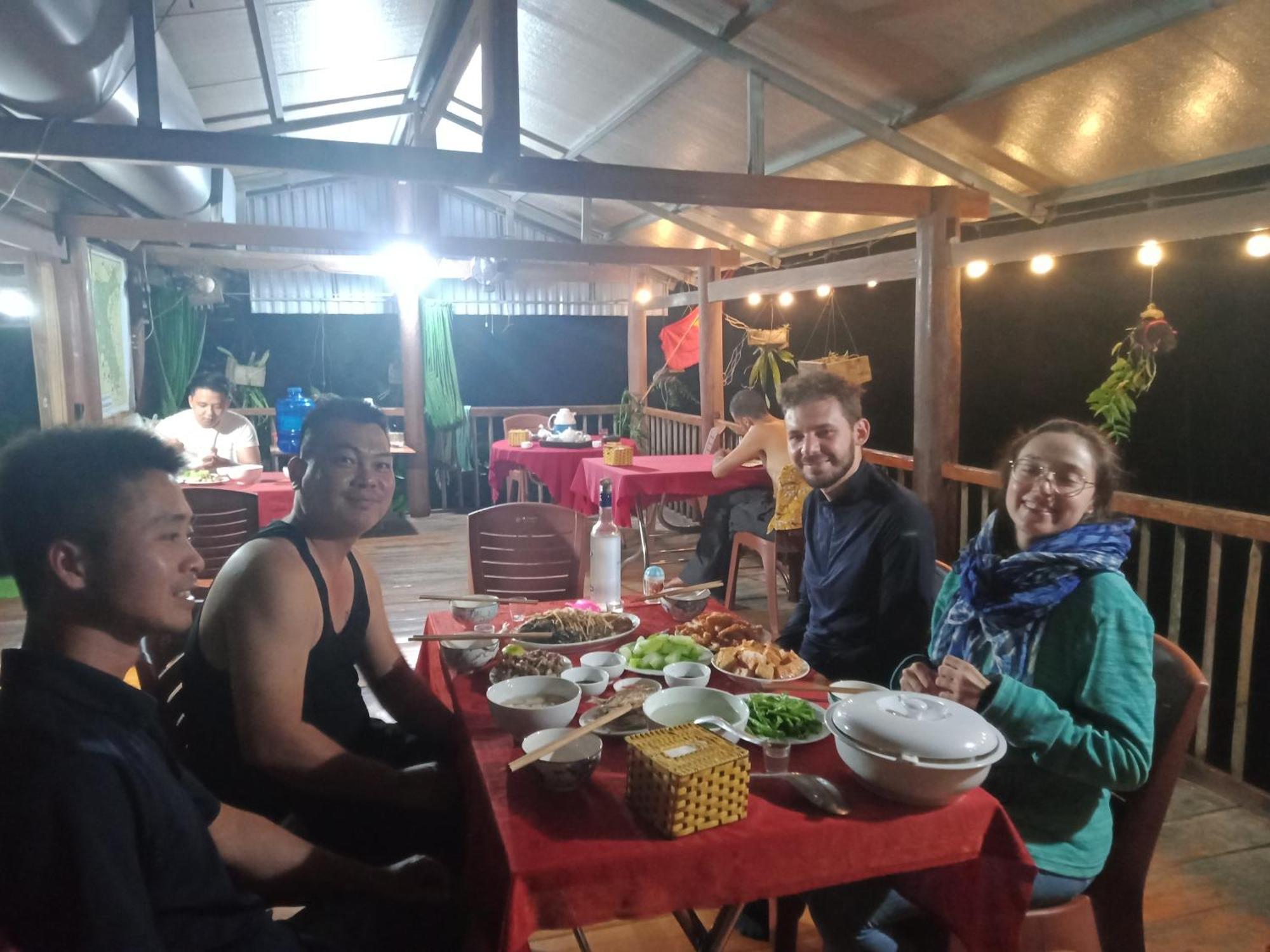 Tran Xuan Homestay Ba Be Esterno foto