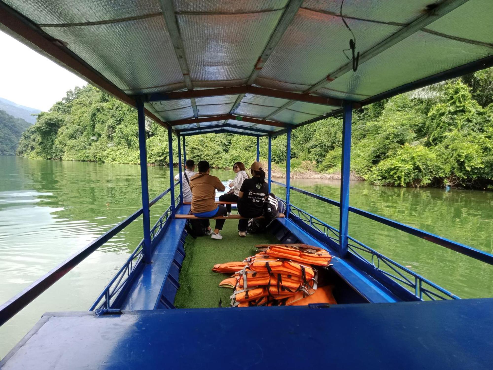 Tran Xuan Homestay Ba Be Esterno foto