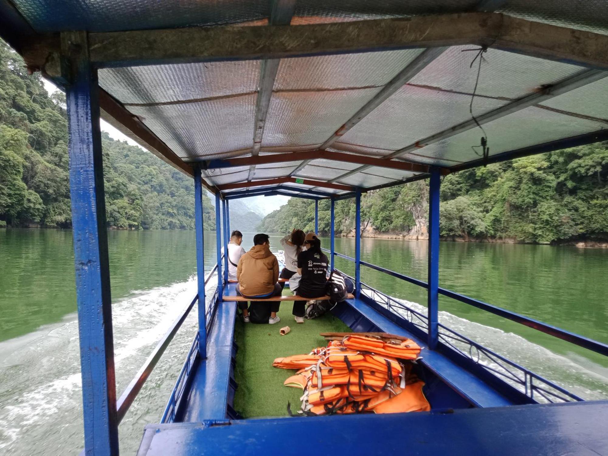 Tran Xuan Homestay Ba Be Esterno foto