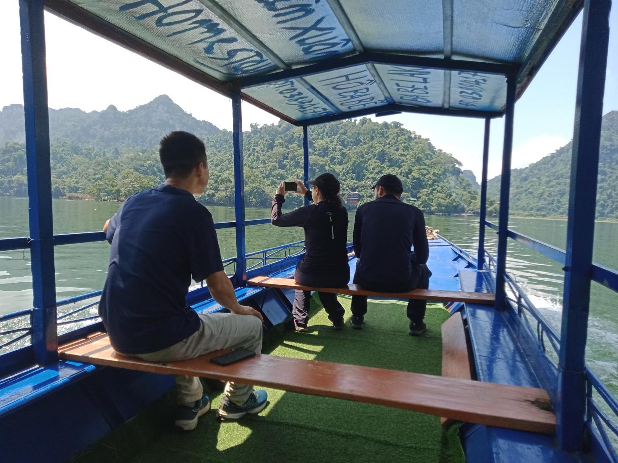 Tran Xuan Homestay Ba Be Esterno foto