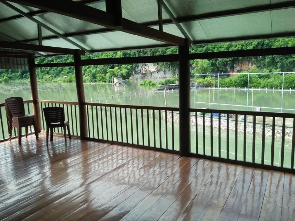 Tran Xuan Homestay Ba Be Esterno foto