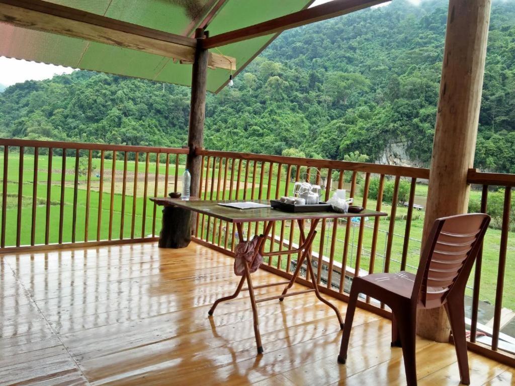 Tran Xuan Homestay Ba Be Esterno foto